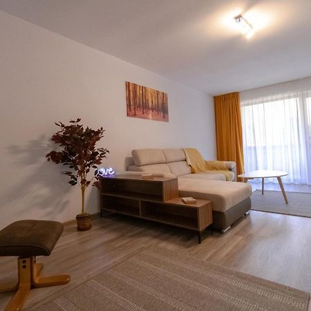 Transylvanian Apt. w/ lrg. terrace&parking - KarpatenHaus Brașov Exterior foto
